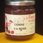 Confiture cerise à la rose