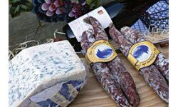 Sélection de charcuterie et vin